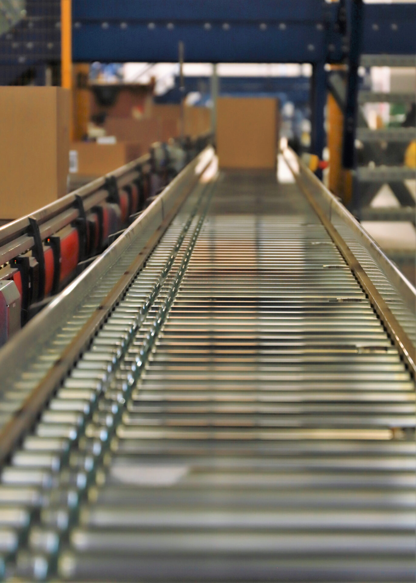 conveyor-belts-inside-a-logistics-warehouse-ecom-2023-11-27-05-12-15-utc