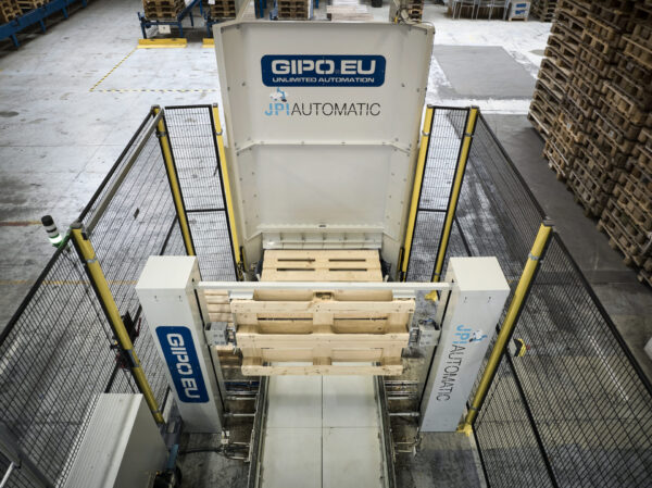 OPTIMUM 300 - Automatisk palle ind og udfletning