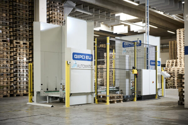 OPTIMUM 300 - Automatisk palle ind og udfletning